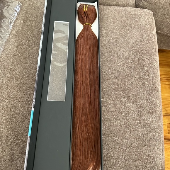 - New 22” Beyond the Beauty 100% human hair extensions - Picture 3 of 10